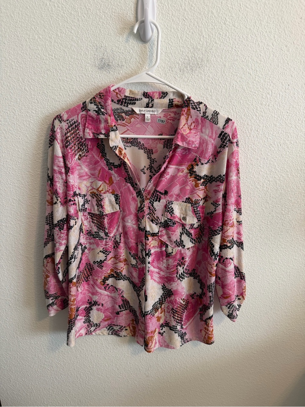 Pink Patterned Button-Front Shirt with Chest Pockets